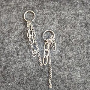 Chain dangle earrings